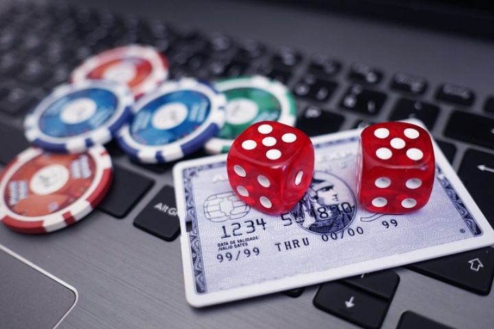 How Live Online Casinos Work